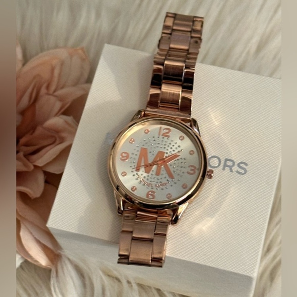 Michael Kors Women’s Rose Gold Watch Crystal Accent Face New In Box FIRM PRICE!